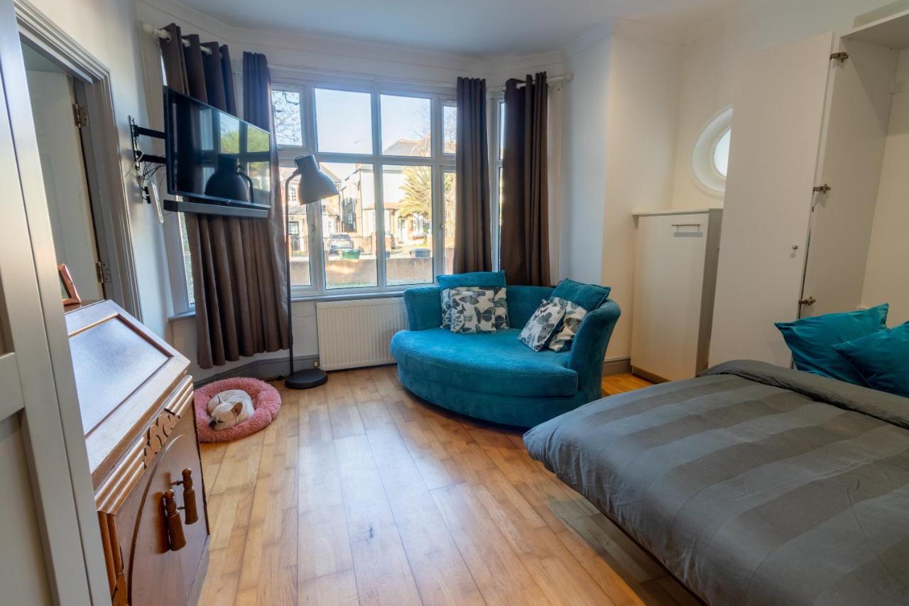 Spacious And Light Flat In Clapham London Exterior photo